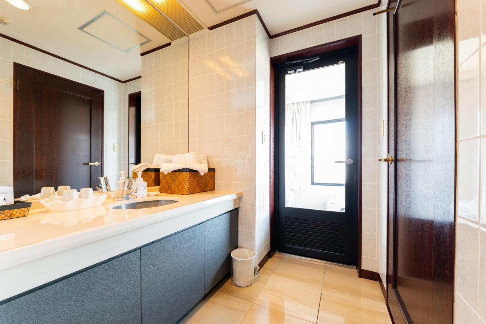 Hotel Sanderson مايه-باشي المظهر الخارجي الصورة